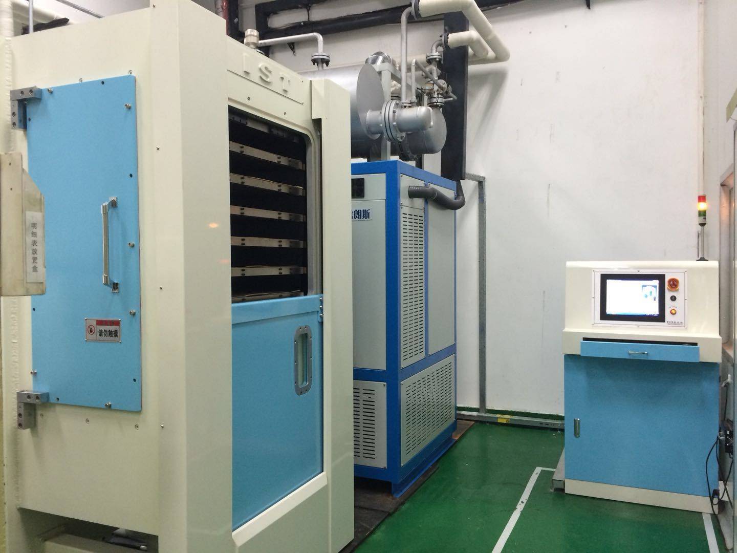 Automotive sheet laminating machine