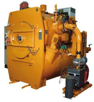VACUUM OIL QUENCHING FURNACE