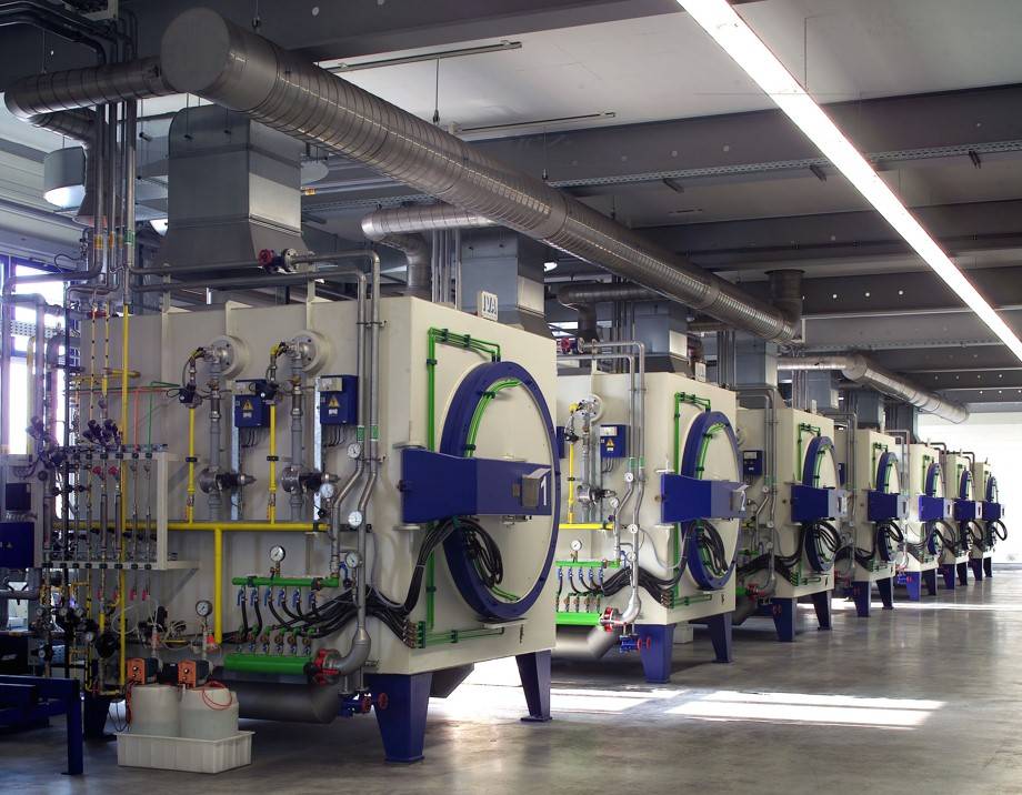 NITRIDING FURNACE