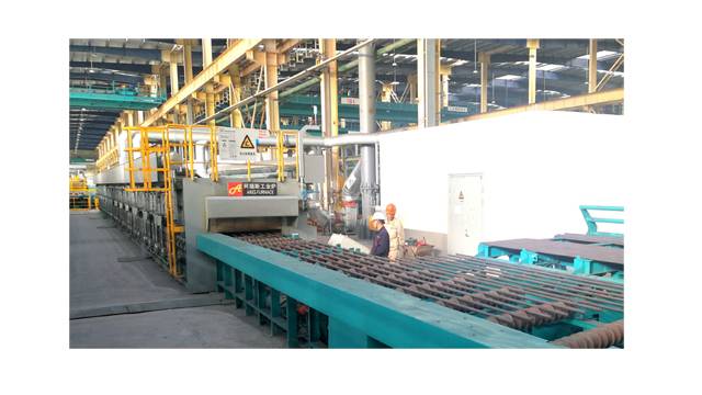 ROLLER HEARTH FURNACE FOR HARDENING &TEMPERING OF SMALL BARS/PIPES