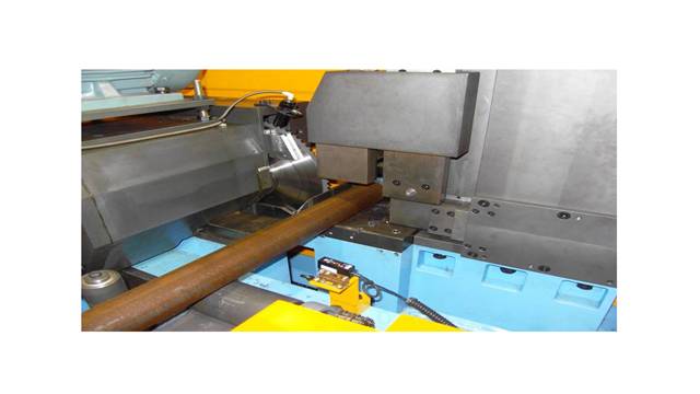 Bar automatic cutting center hole machine
