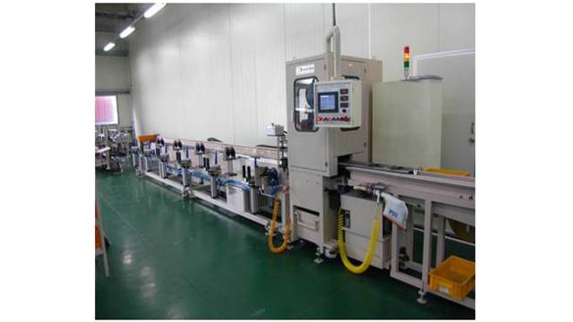 Multi-tube simultaneous cutting machine