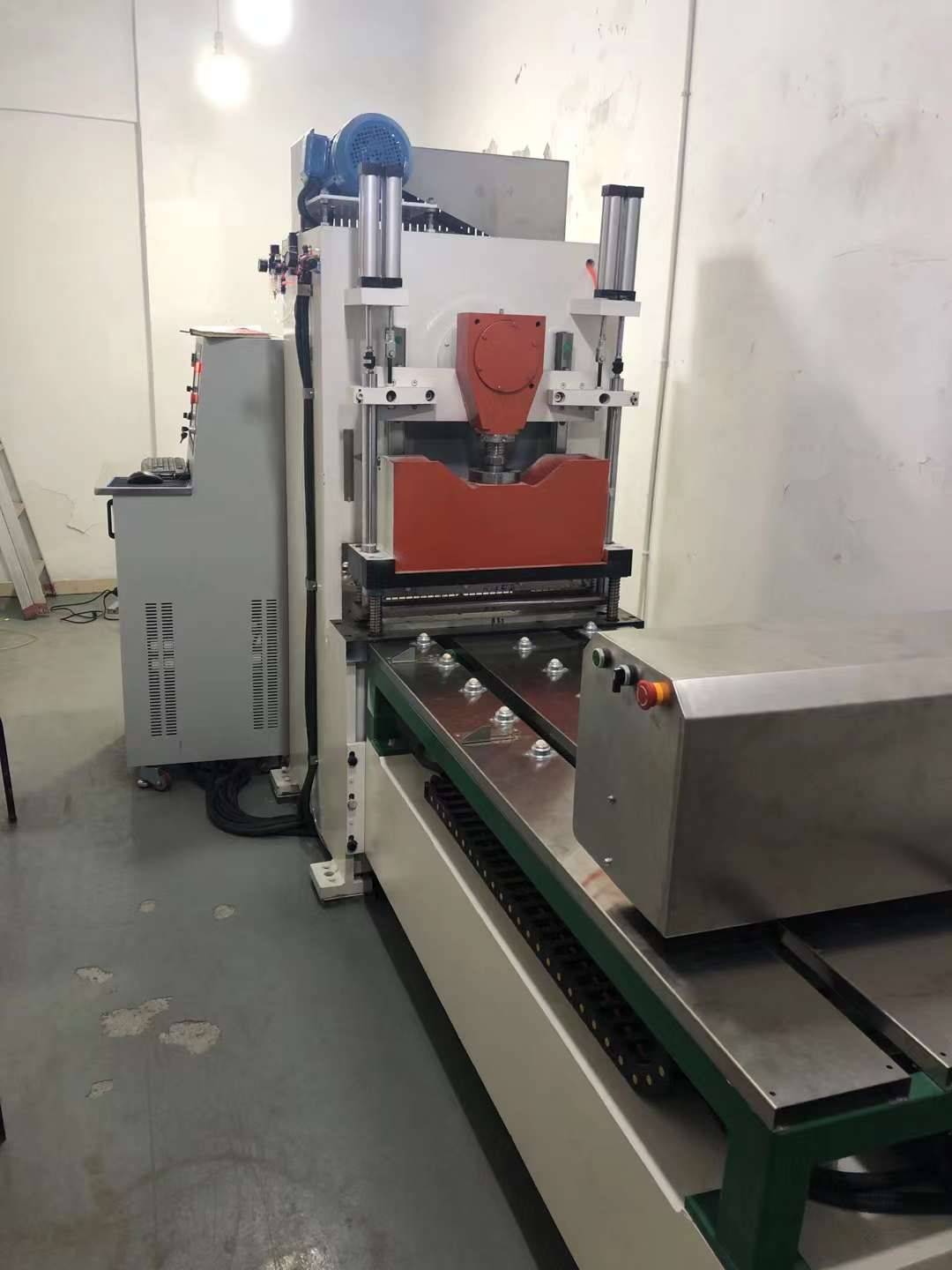 BOST-CK600 PCL punching machine fully automatic operation for convenient manufacturer discounts