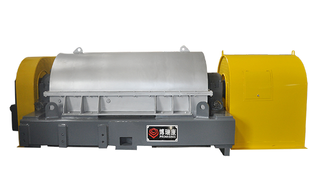 Horizontal scroll decanter centrifuge of LW650