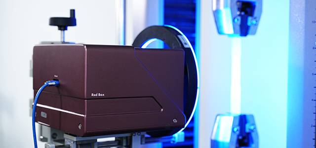 3D-DIC Video Extensometer 