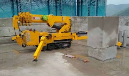 crawler spider crane