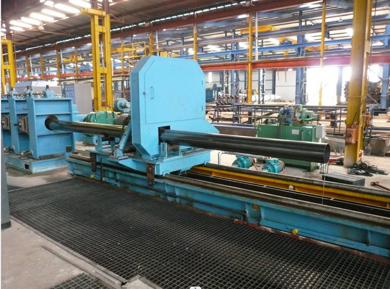 HOT FLYING PIPE CUTTING SAW