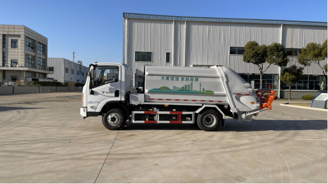 Pure electric compression garbage truck YD5081ZYSEQBEV