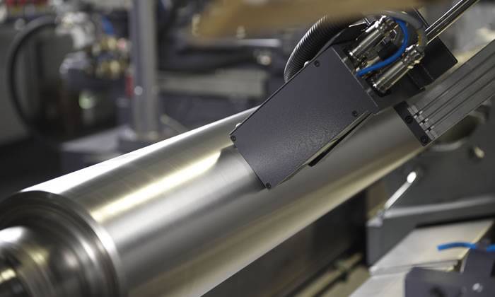 Contact-free surface inspection with RSIS