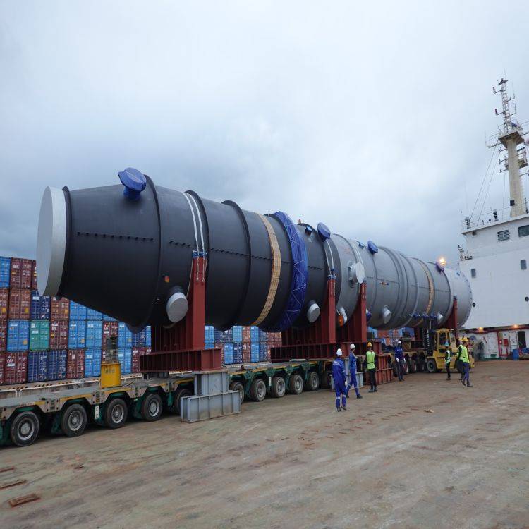 Heat exchanger reactor pressure vessel